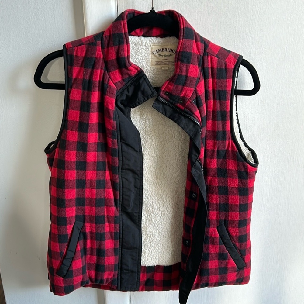 Buffalo Plaid Sherpa lined vest- small